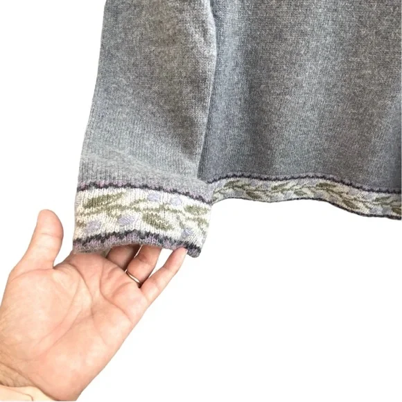 Woolrich Women's Wool Pewter Gray Sweater
with Hem and Cuff Accents Size M - Picture 8 of 16